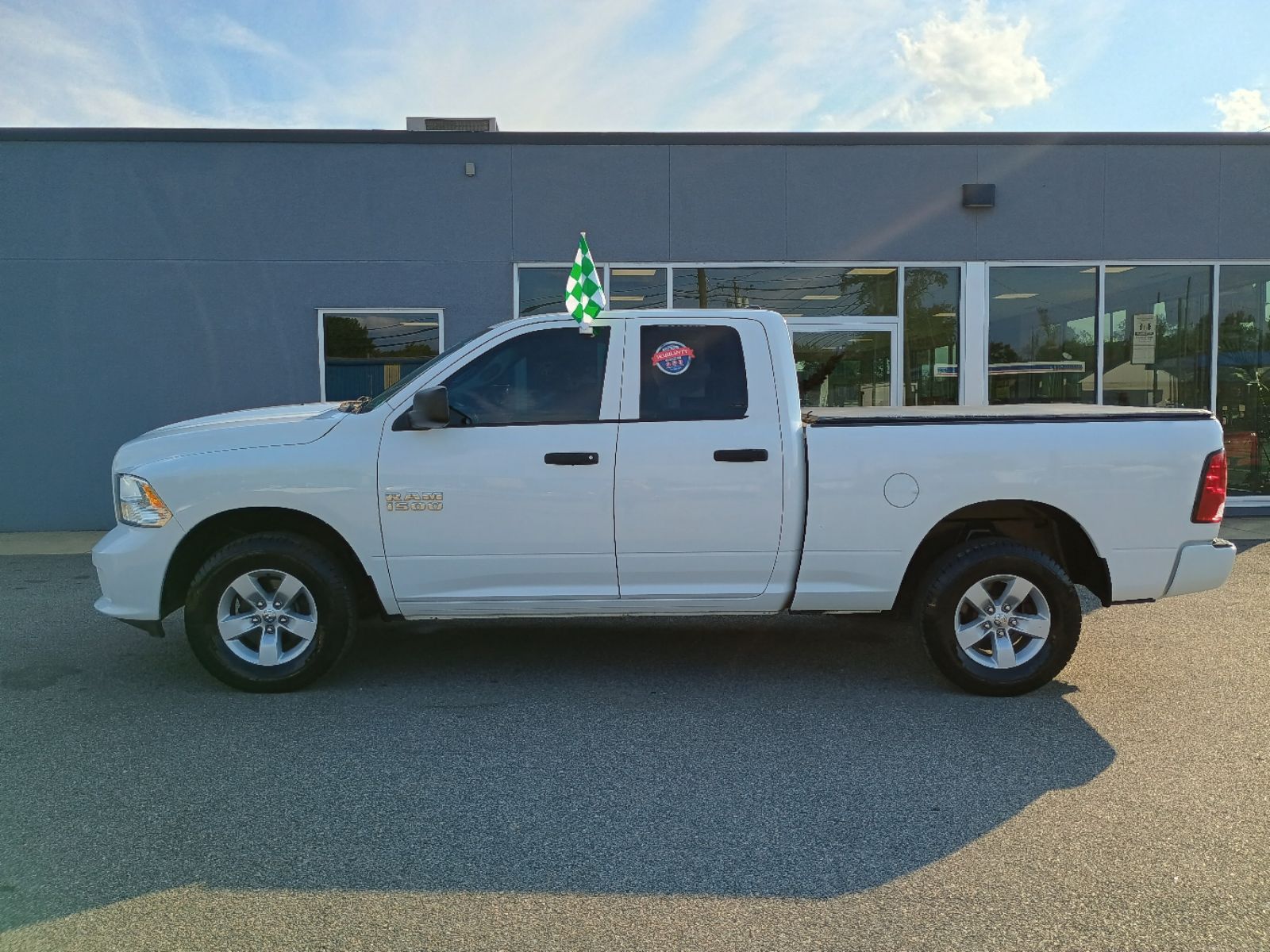 2018 RAM Ram 1500 Pickup Express - Photo 2