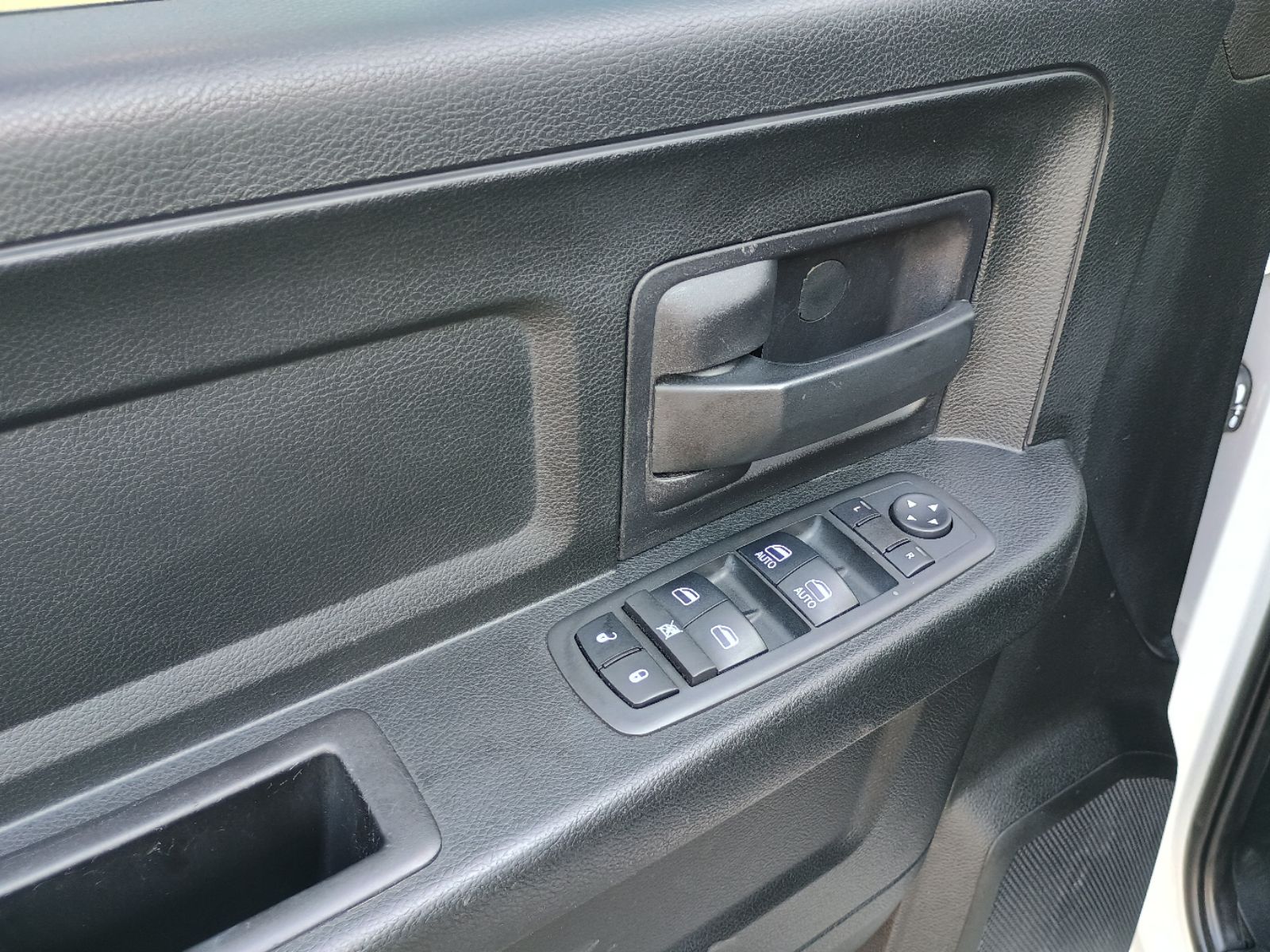 2018 RAM Ram 1500 Pickup Express - Photo 26