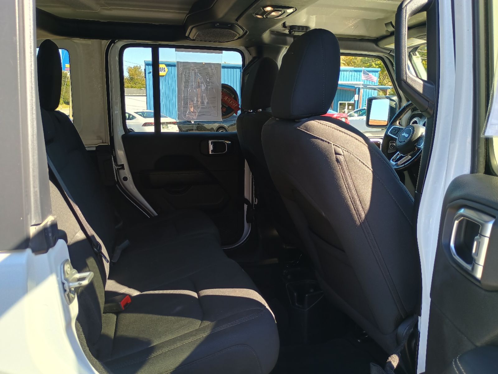 2021 Jeep Wrangler Unlimited Sahara - Photo 10