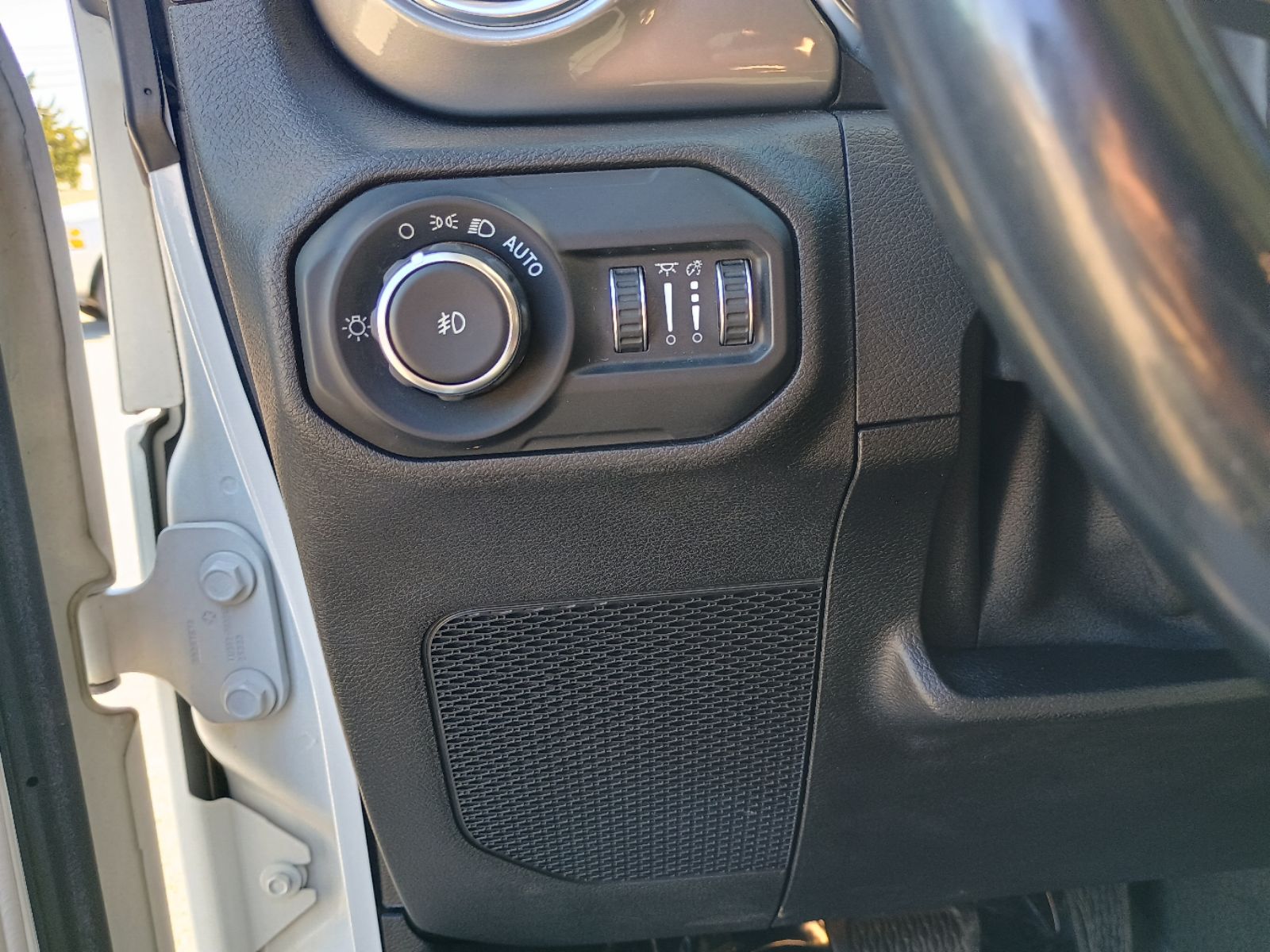 2021 Jeep Wrangler Unlimited Sahara - Photo 18