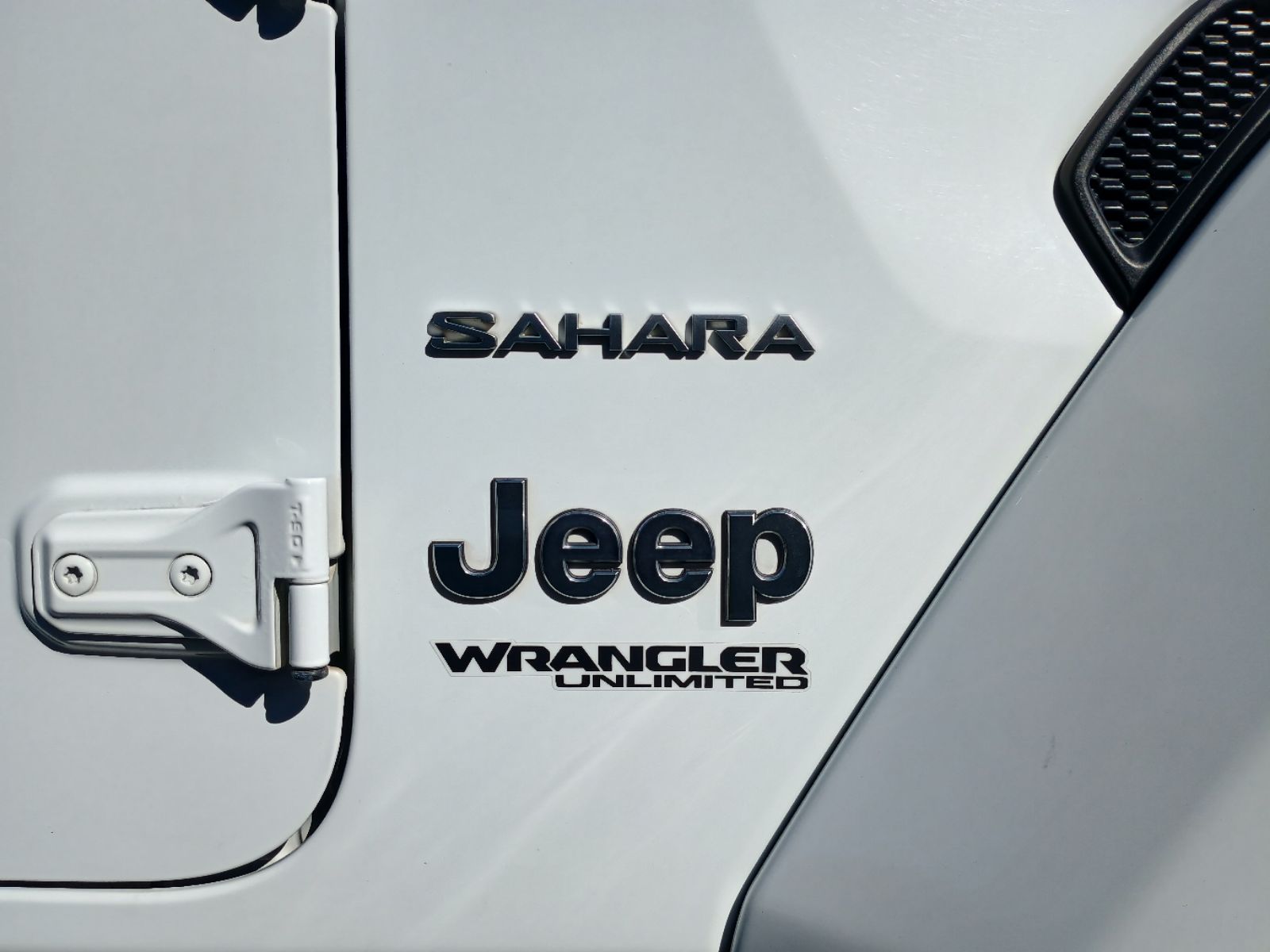 2021 Jeep Wrangler Unlimited Sahara - Photo 25