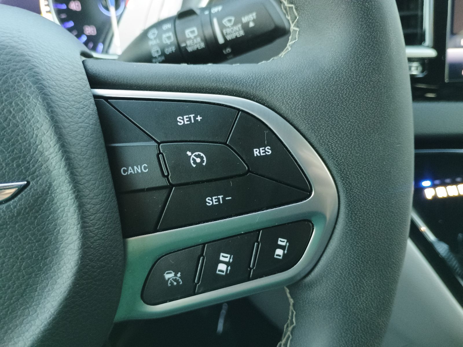 2024 Chrysler Pacifica Touring L - Photo 19