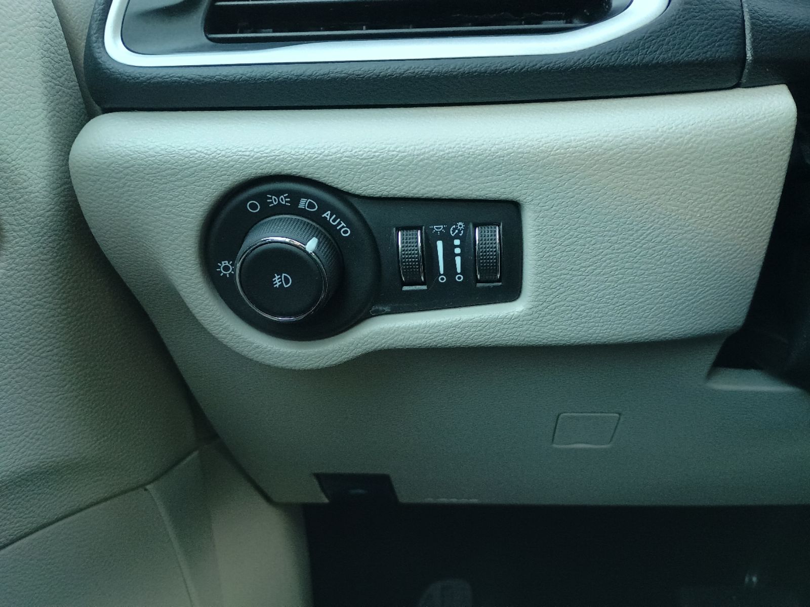 2024 Chrysler Pacifica Touring L - Photo 21