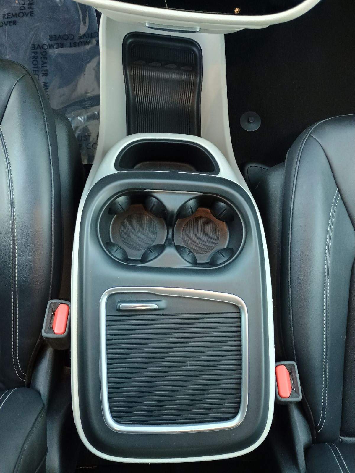2024 Chrysler Pacifica Touring L - Photo 17