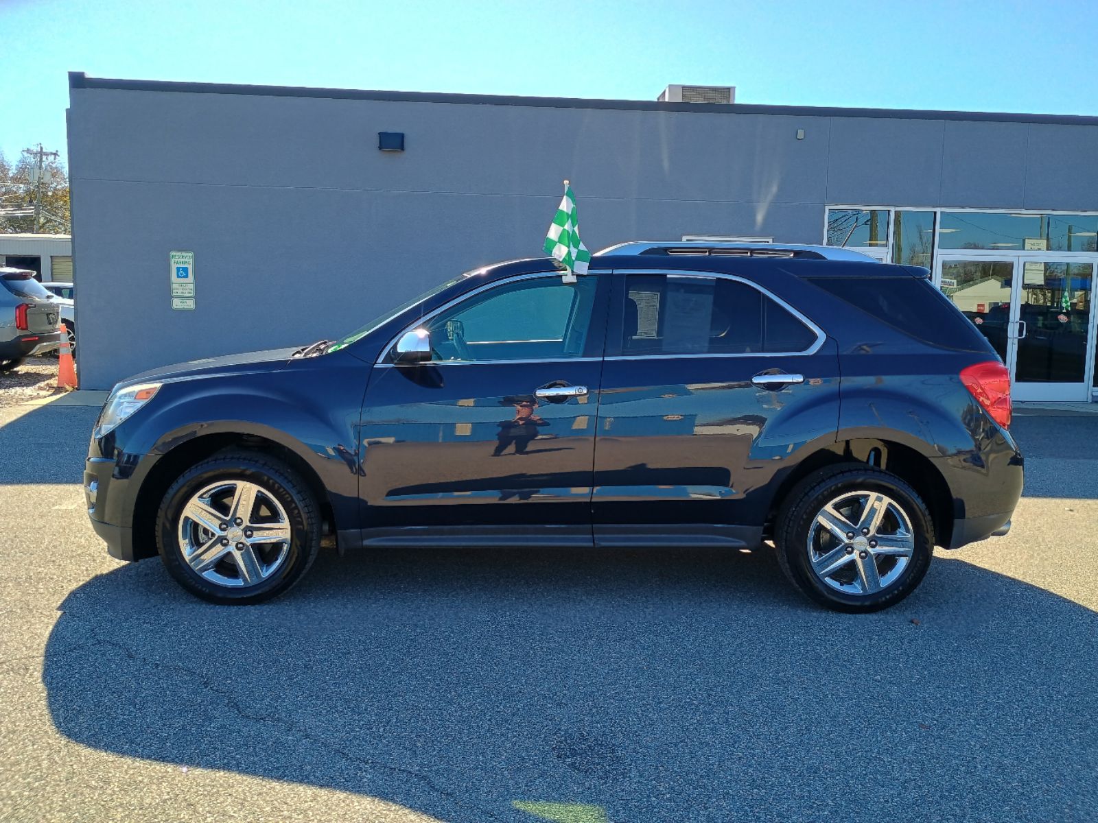 2015 Chevrolet Equinox LTZ photo 2