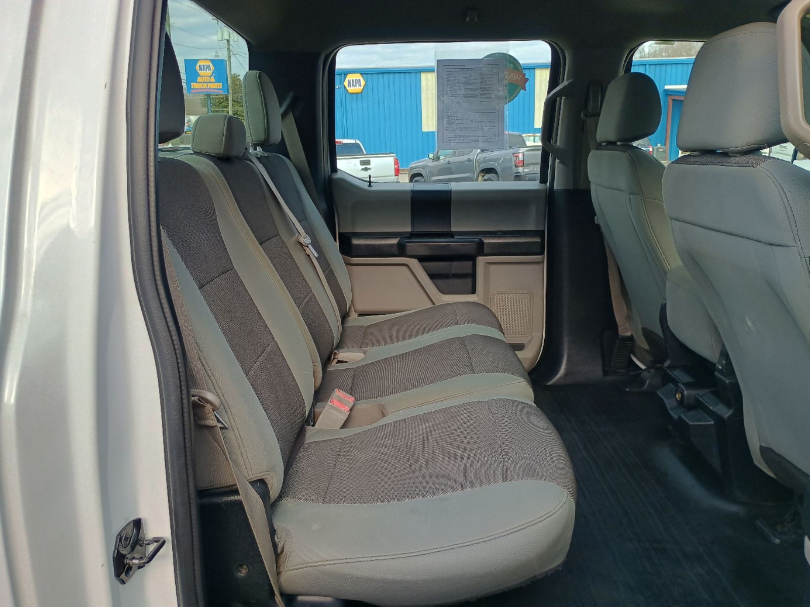 2018 Ford F-150 XL - Photo 12