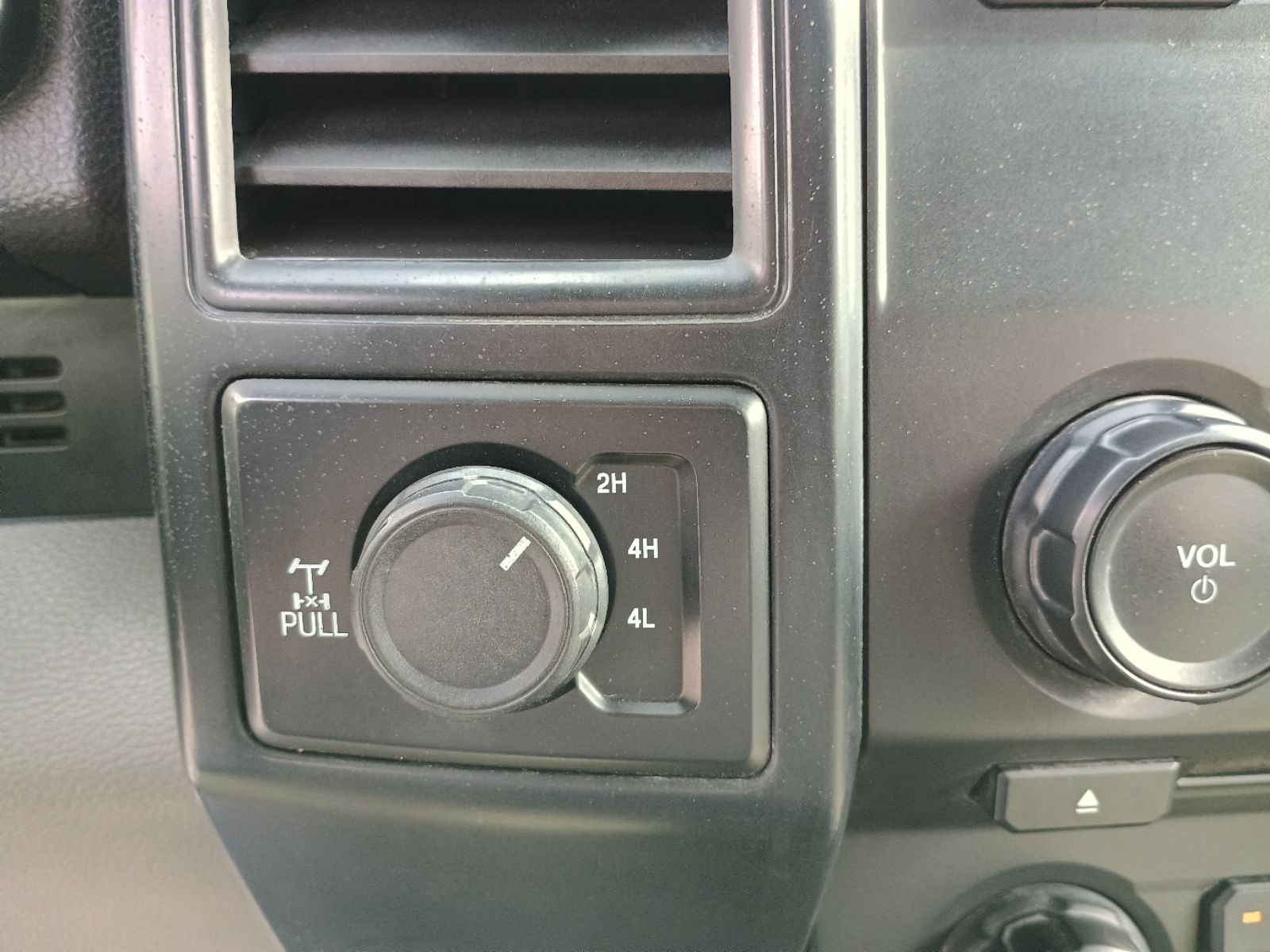 2018 Ford F-150 XL - Photo 21