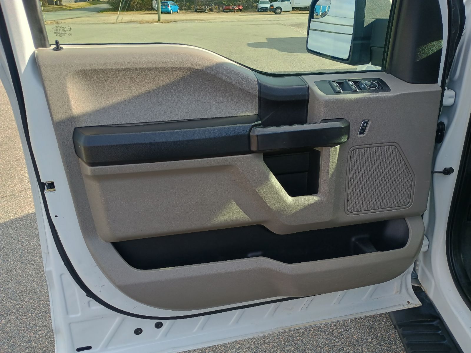 2018 Ford F-150 XL - Photo 24