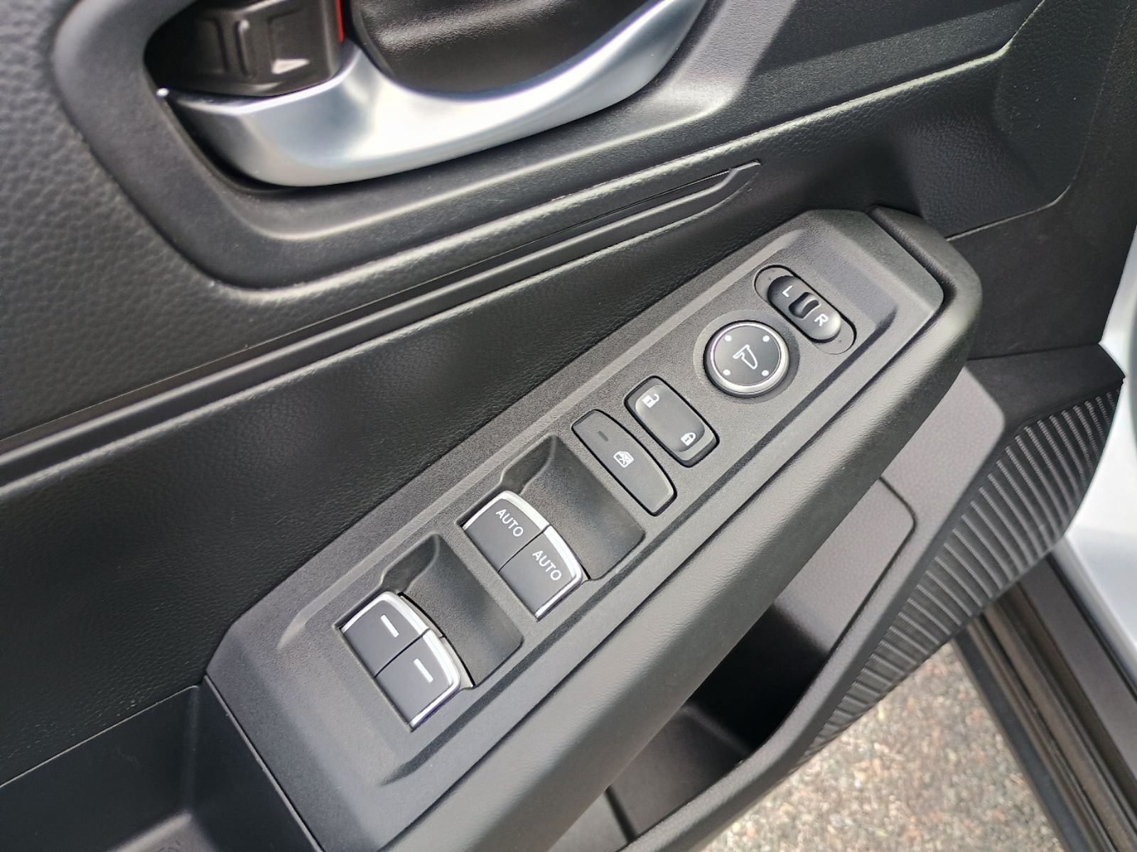 2024 Honda Accord LX - Photo 28