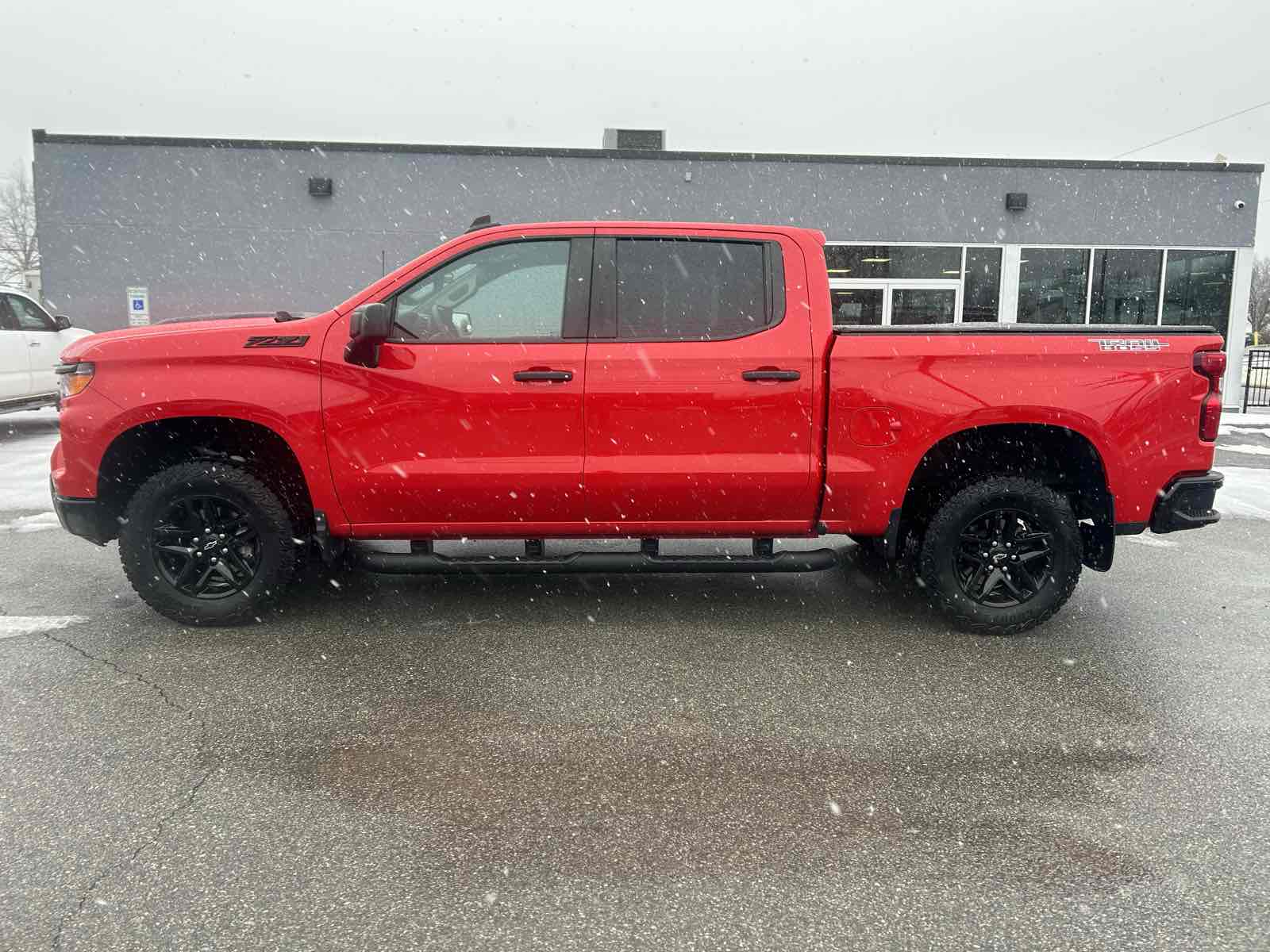 2023 Chevrolet Silverado 1500 Custom - Photo 2