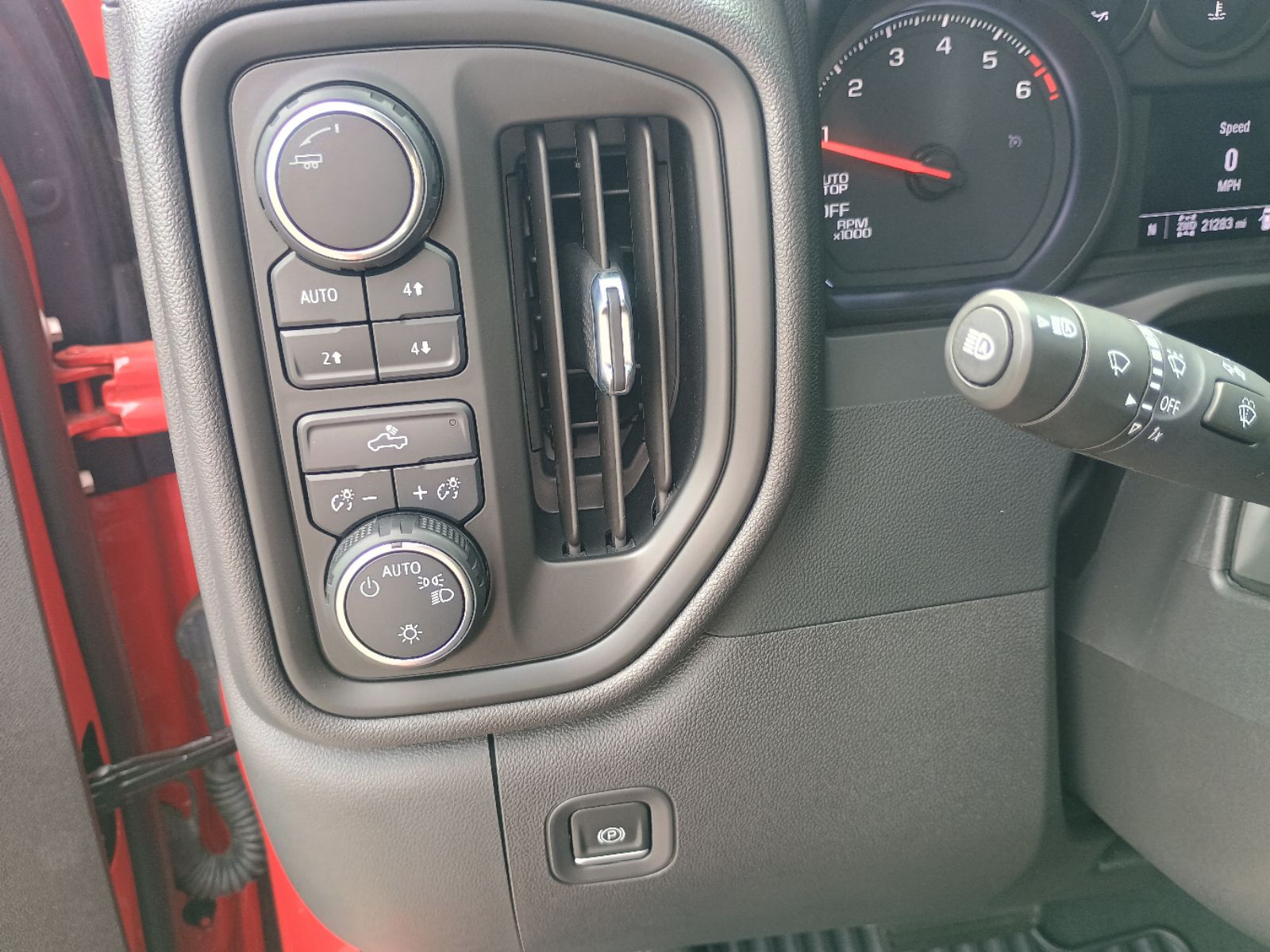 2023 Chevrolet Silverado 1500 Custom - Photo 17