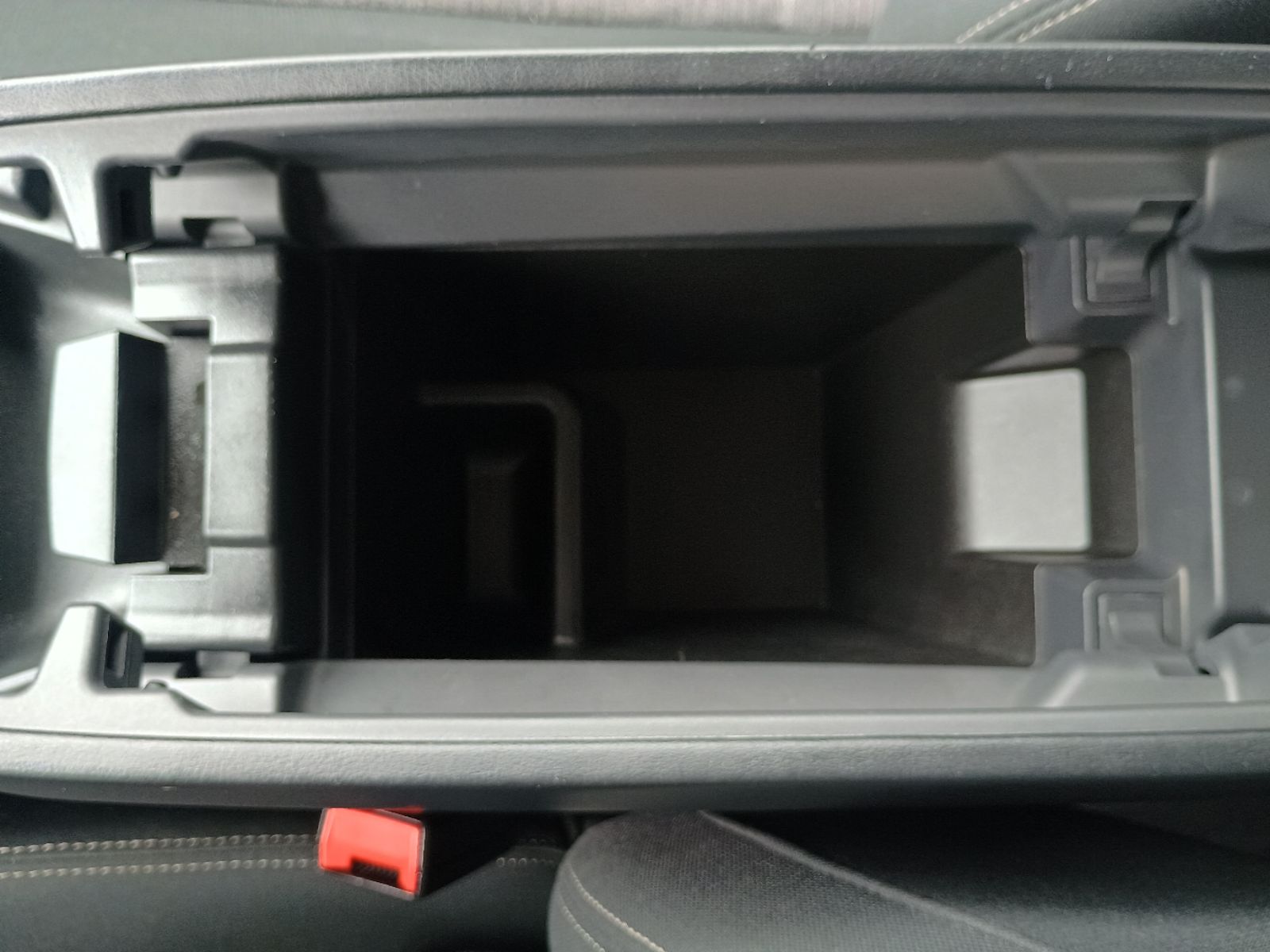 2023 Nissan Rogue SV - Photo 16