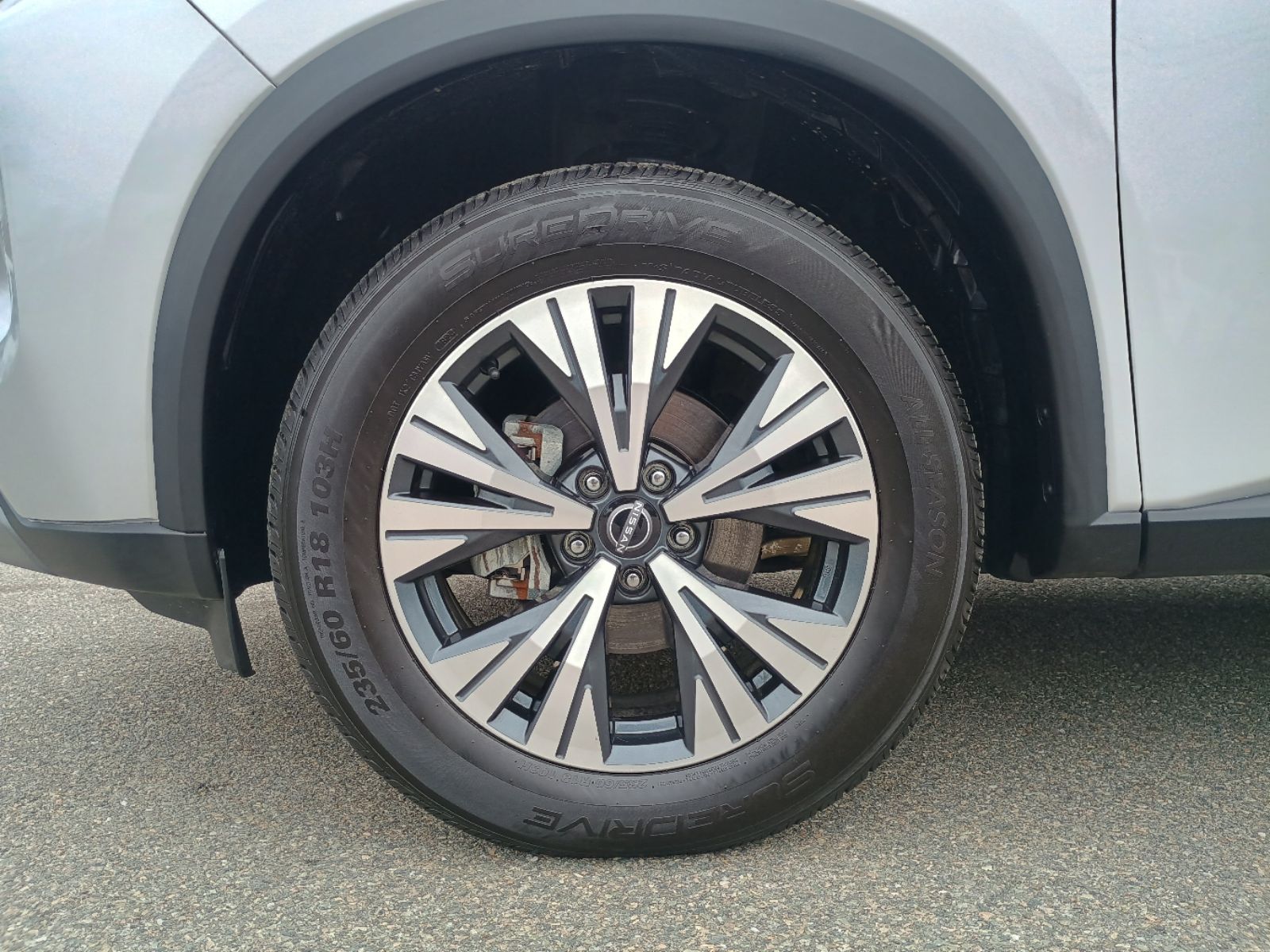 2023 Nissan Rogue SV - Photo 25