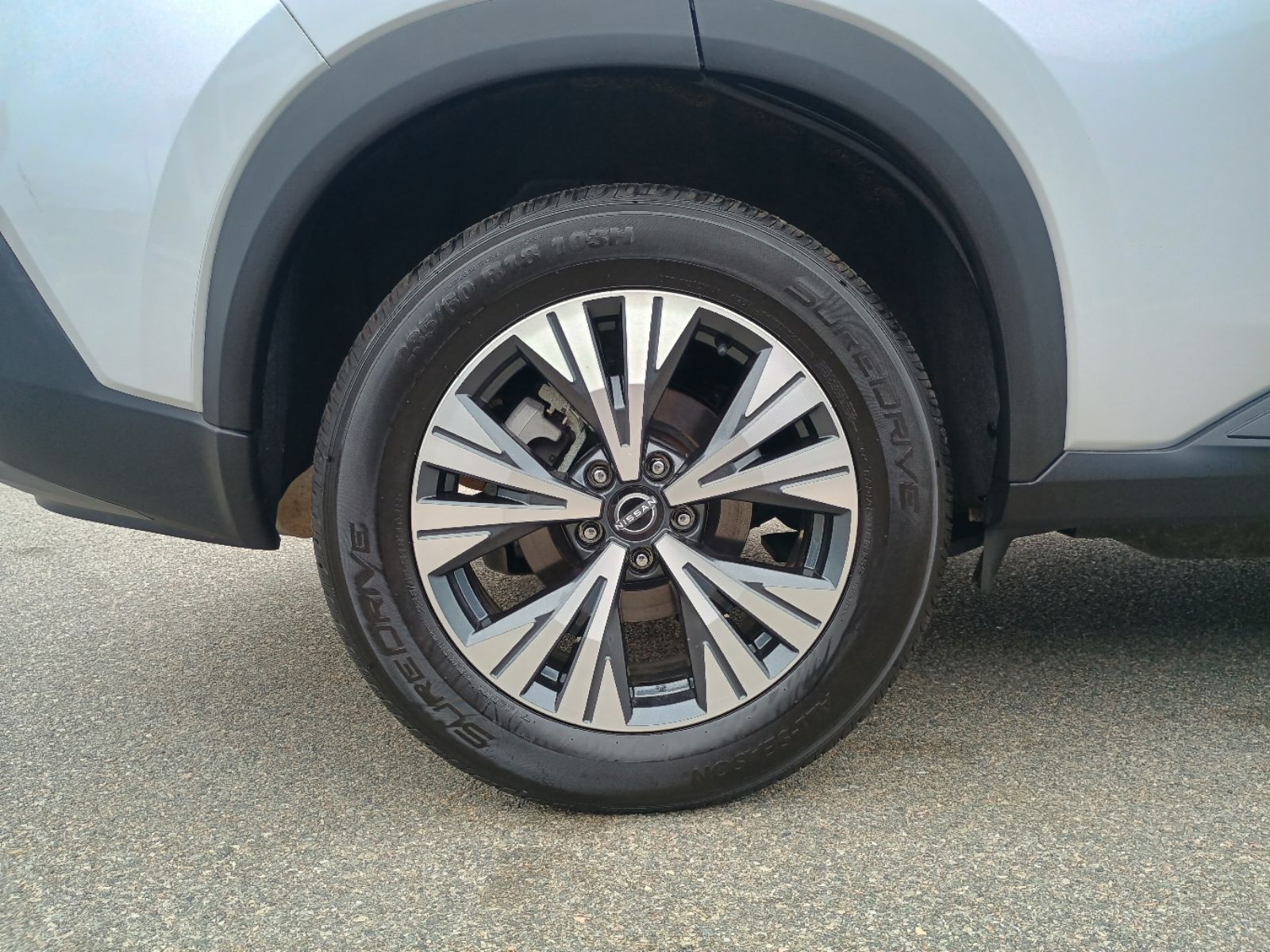 2023 Nissan Rogue SV - Photo 27