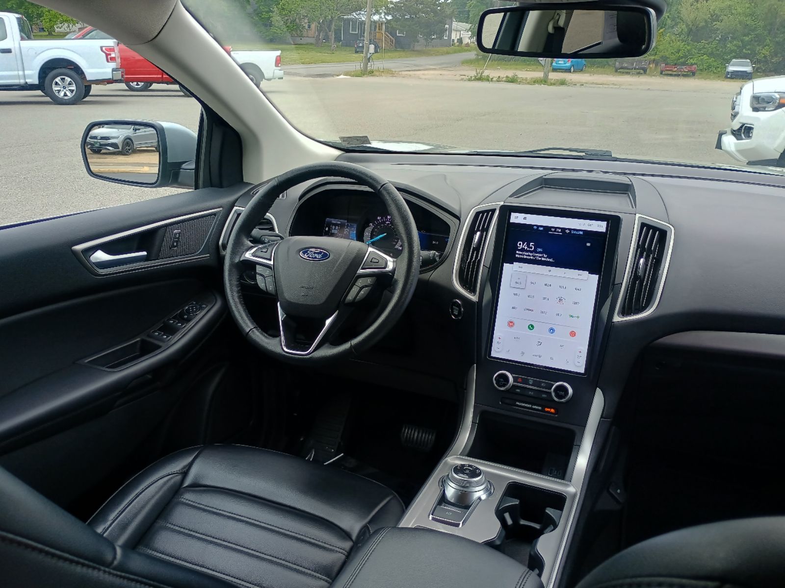 2024 Ford Edge SEL - Photo 6