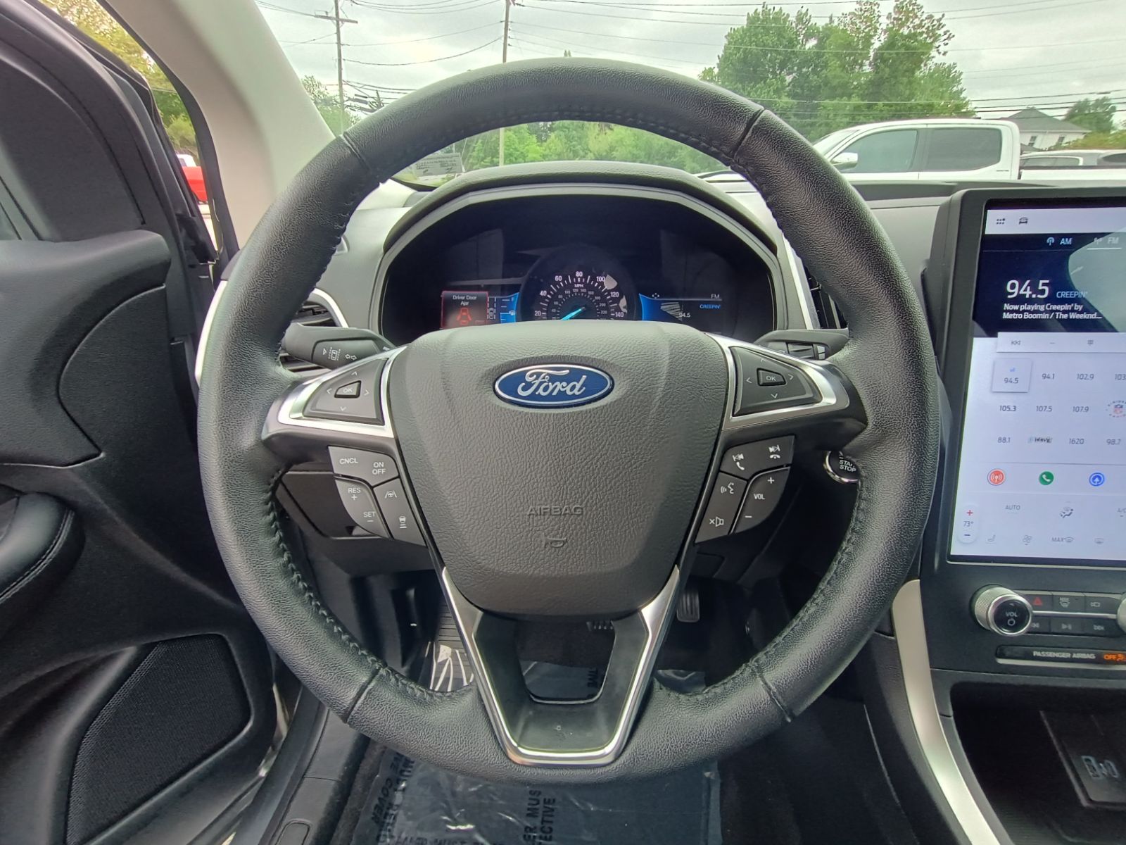 2024 Ford Edge SEL - Photo 9