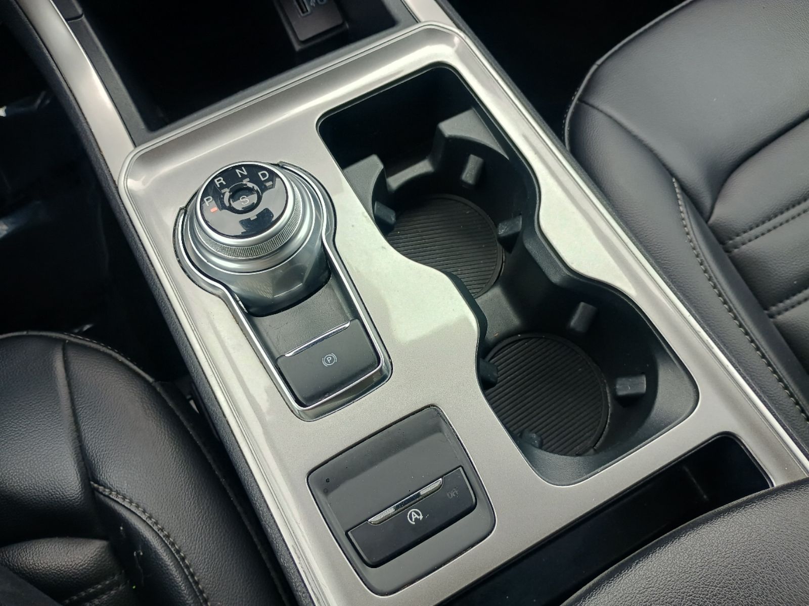2024 Ford Edge SEL - Photo 15