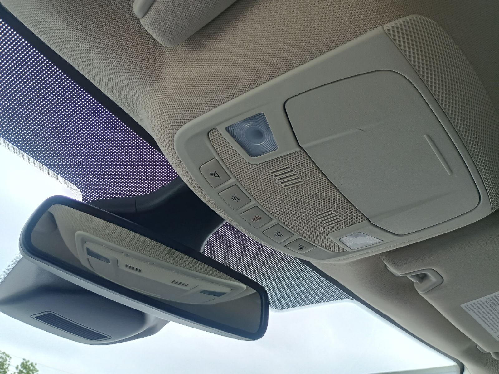 2024 Ford Edge SEL - Photo 17