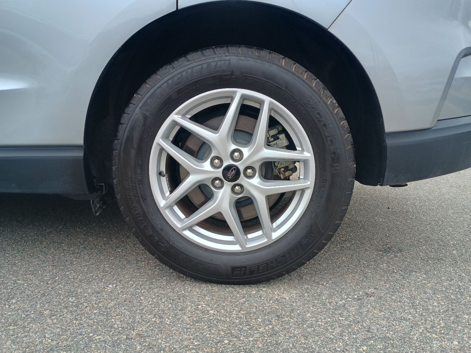 2024 Ford Edge SEL - Photo 28