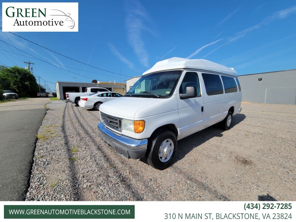 2006 Ford Econoline Wagon XL