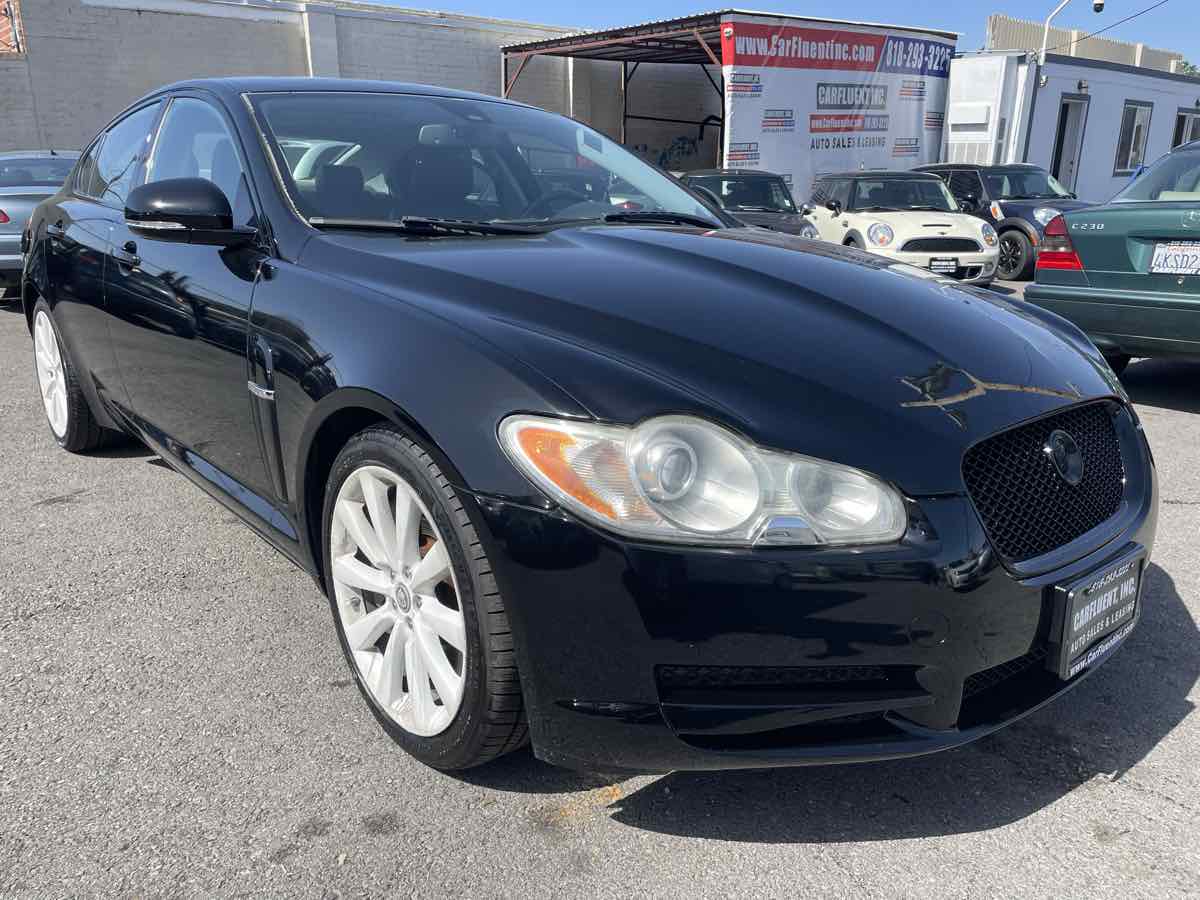 2010 Jaguar XF Premium Luxury