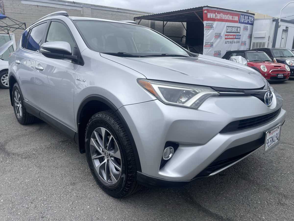 2016 Toyota RAV4 Hybrid XLE