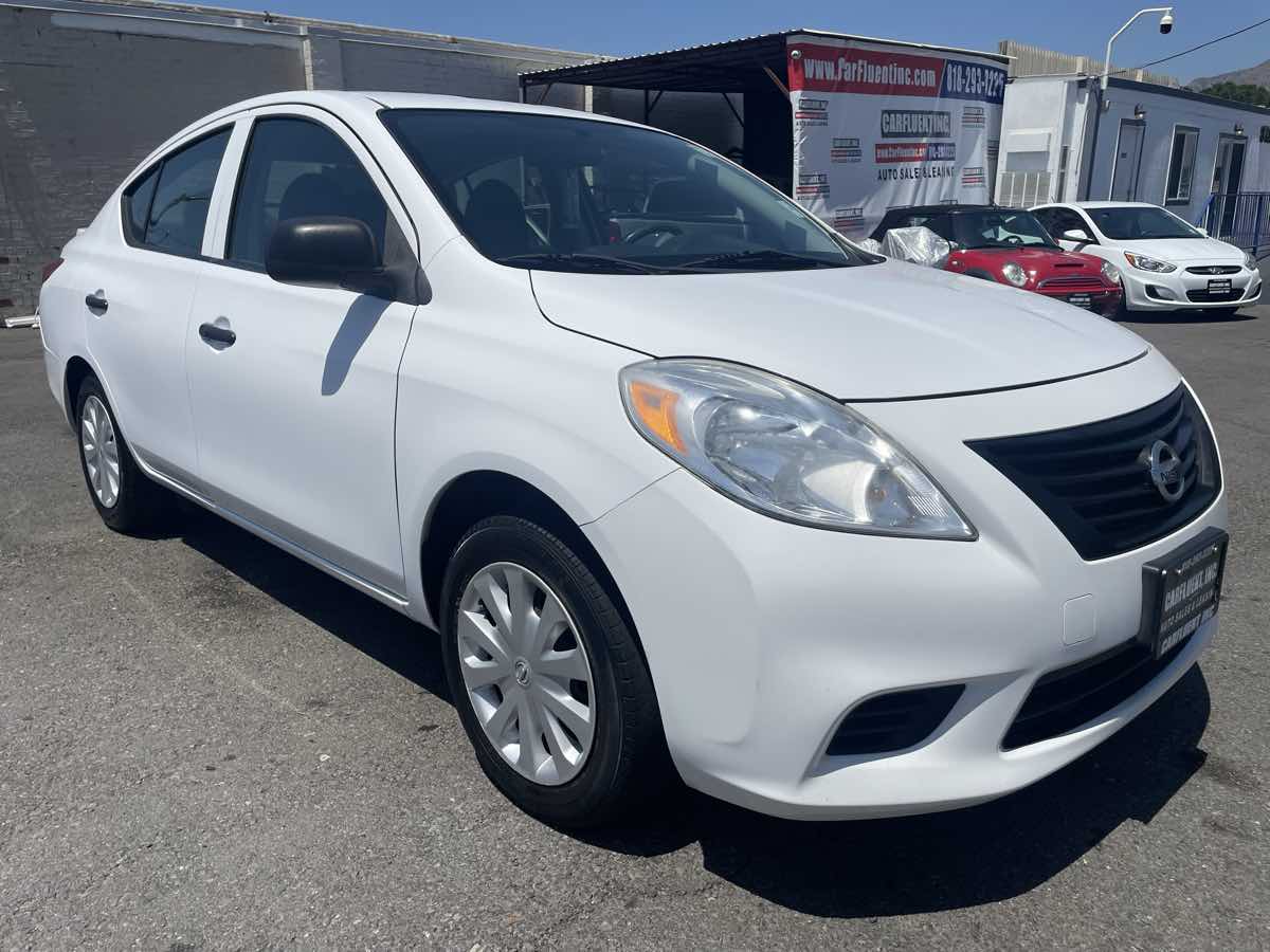 2014 Nissan Versa S Plus