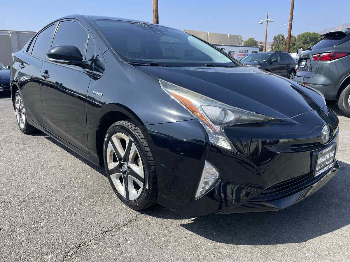 2016 Toyota Prius Three