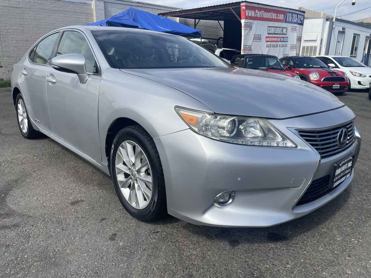 2014 Lexus ES 300h Hybrid