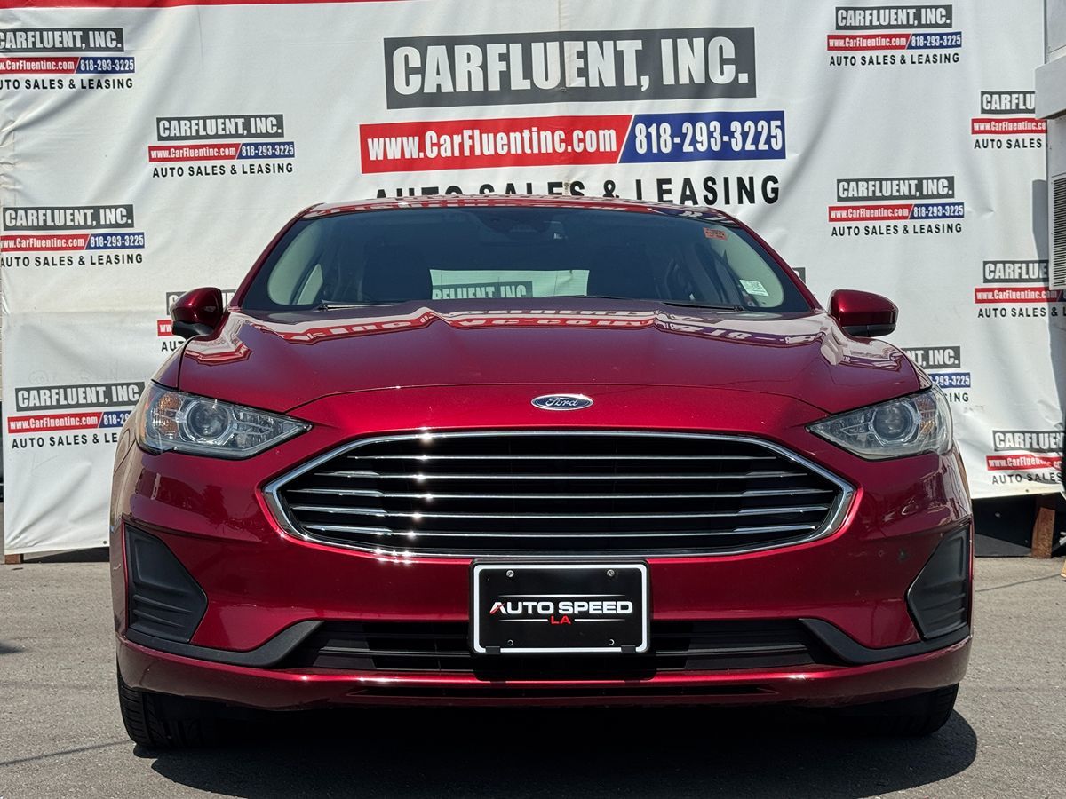 2019 Ford Fusion Hybrid SE photo 2