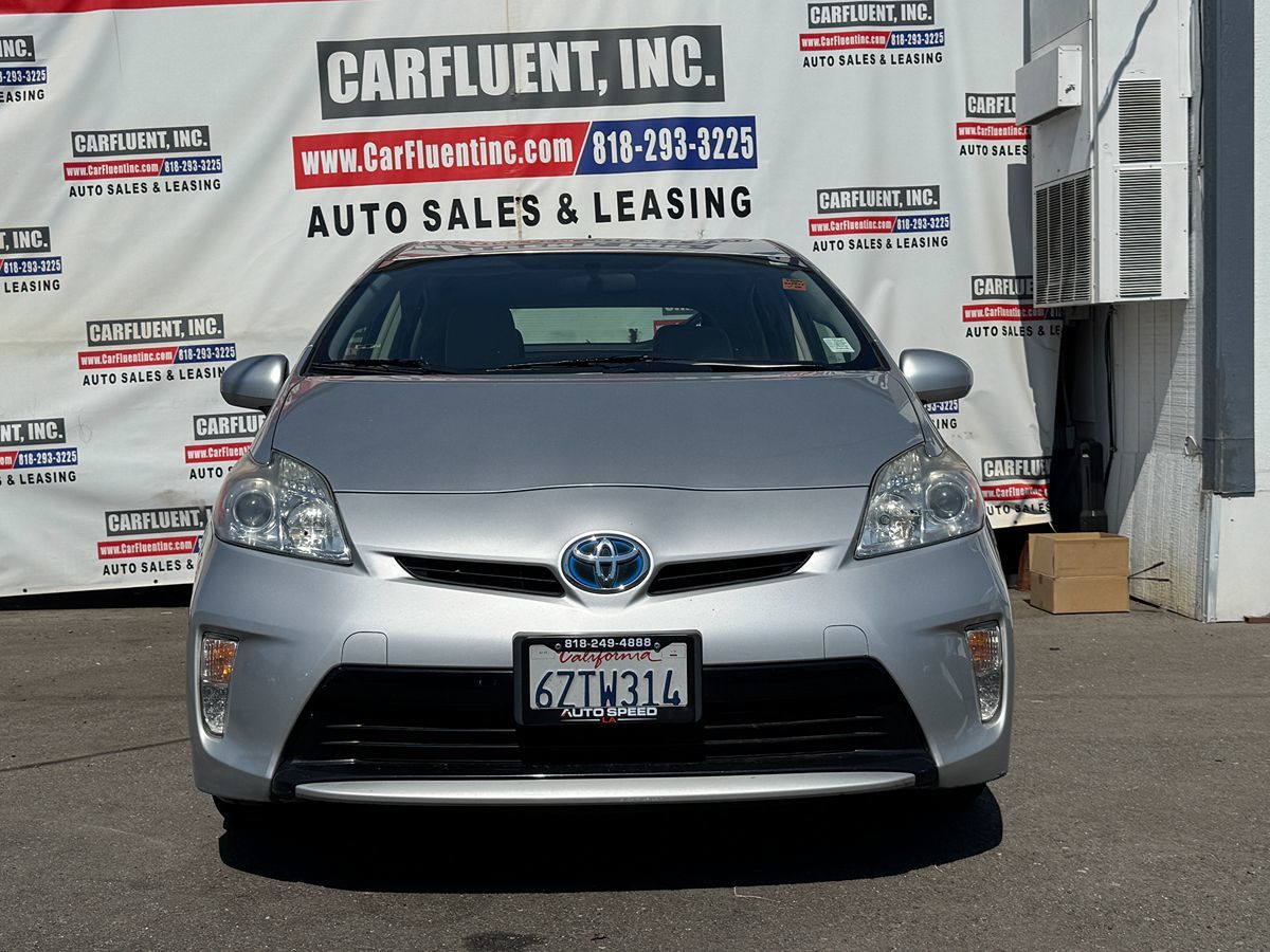 2013 Toyota Prius Two photo 2