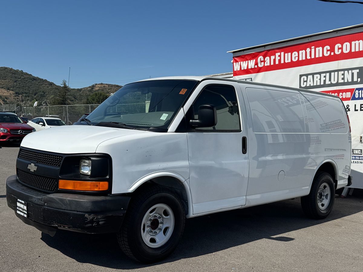 2013 Chevrolet Express Cargo Van 2500 photo 3