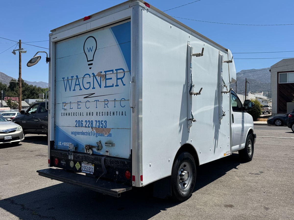2010 Chevrolet Express G3500 - Photo 7