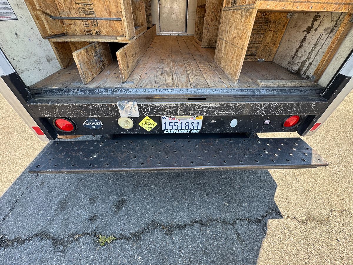 2010 Chevrolet Express G3500 - Photo 10
