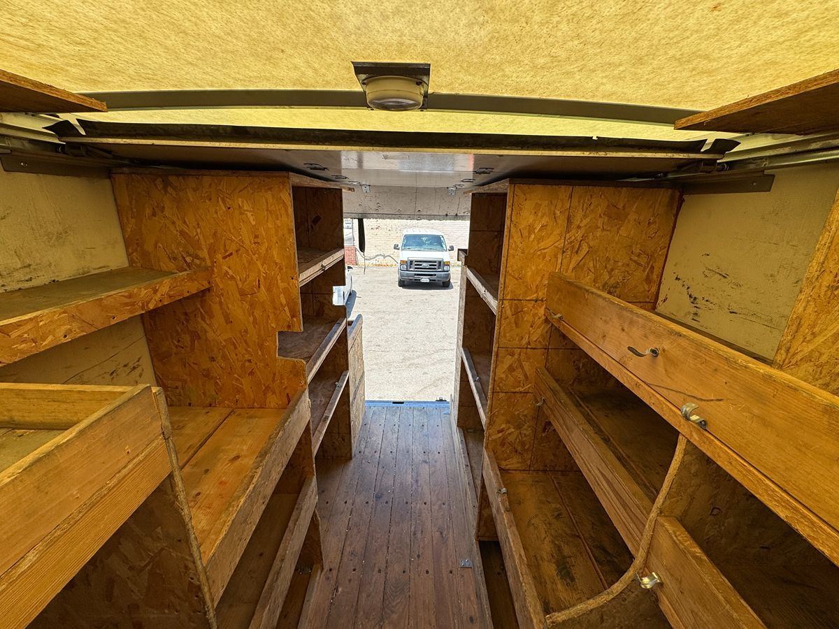 2010 Chevrolet Express G3500 - Photo 14