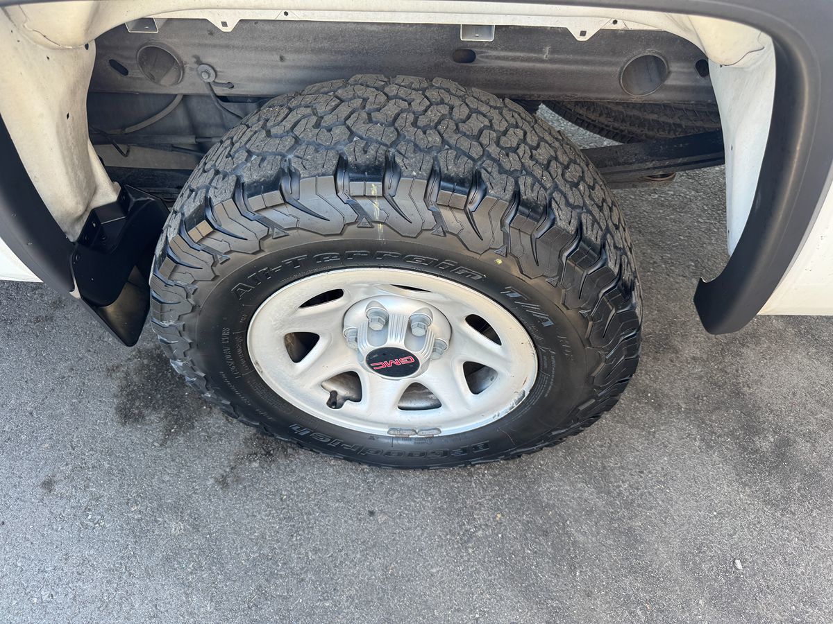 2017 GMC Sierra 1500 Base - Photo 23
