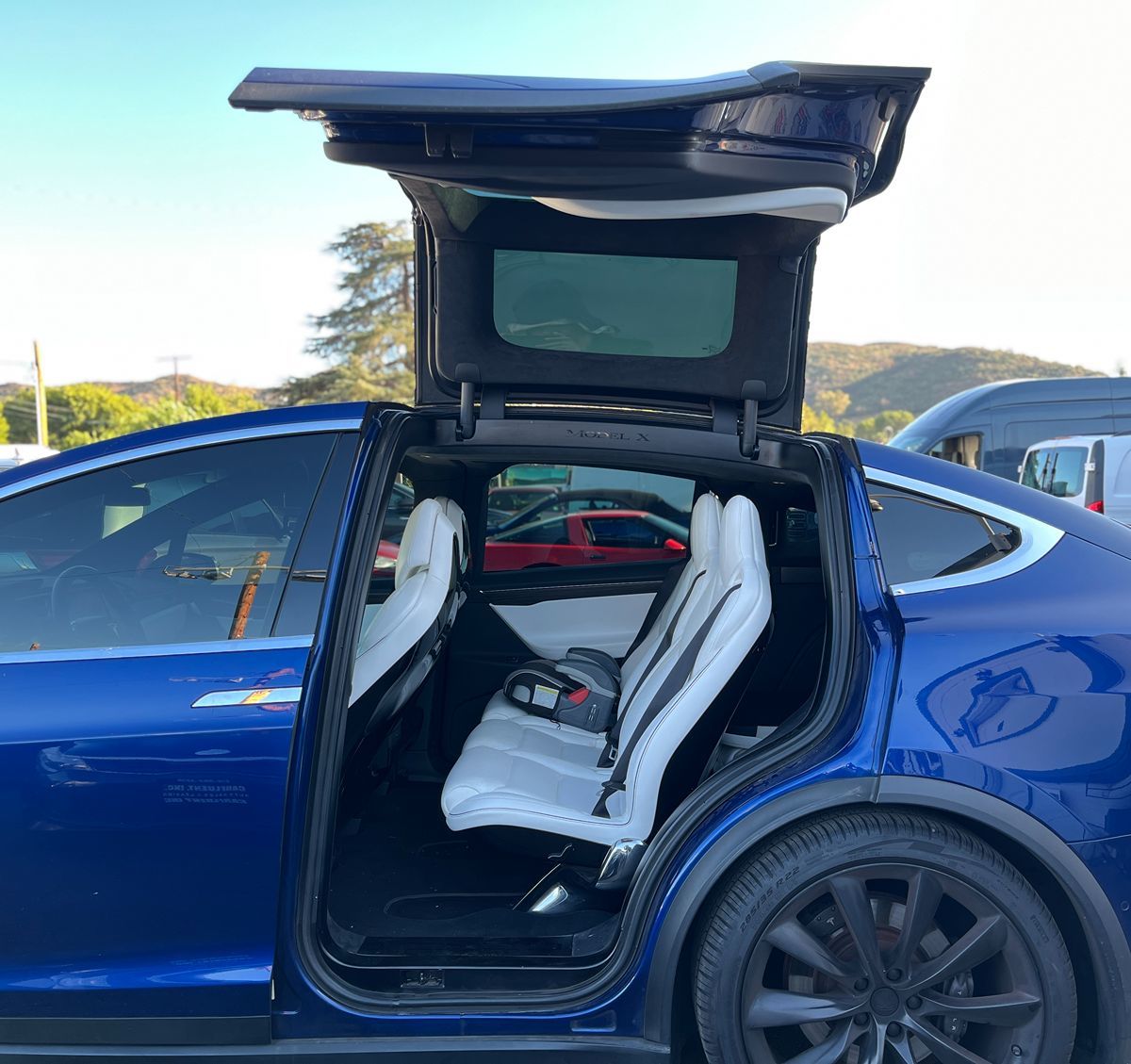 2016 Tesla Model X 60D - Photo 11