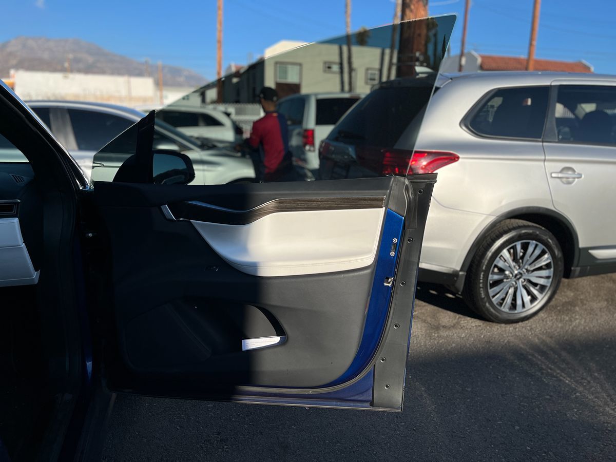 2016 Tesla Model X 60D - Photo 15