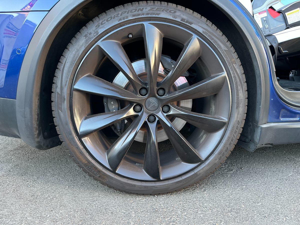 2016 Tesla Model X 60D - Photo 24
