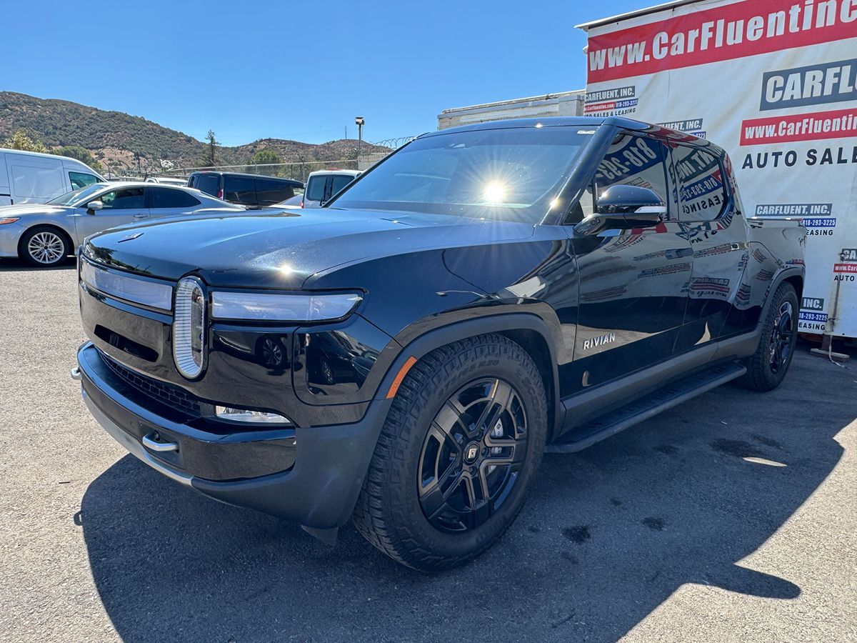 2023 Rivian R1T Adventure photo 2