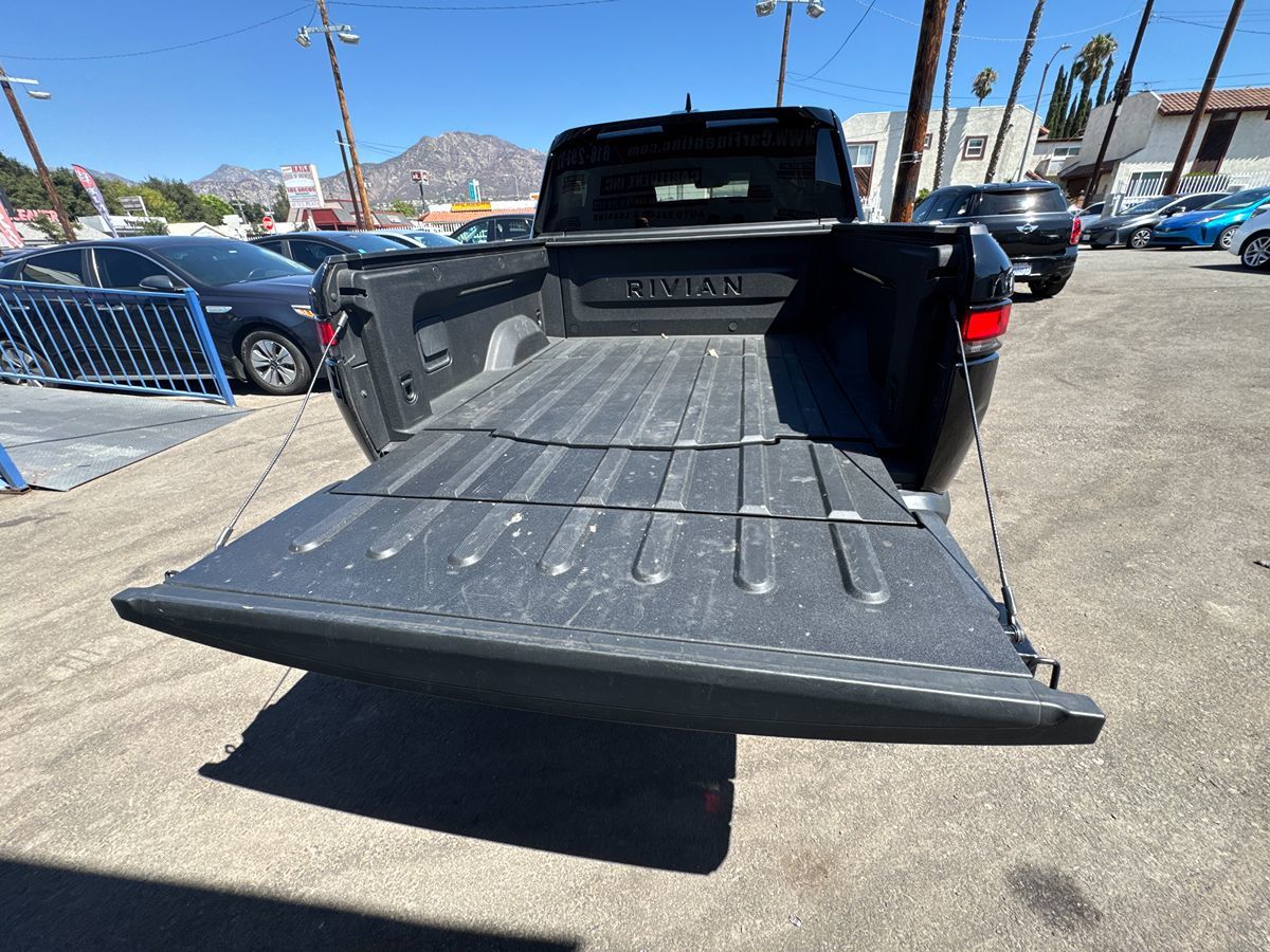 2023 Rivian R1T Adventure photo 10