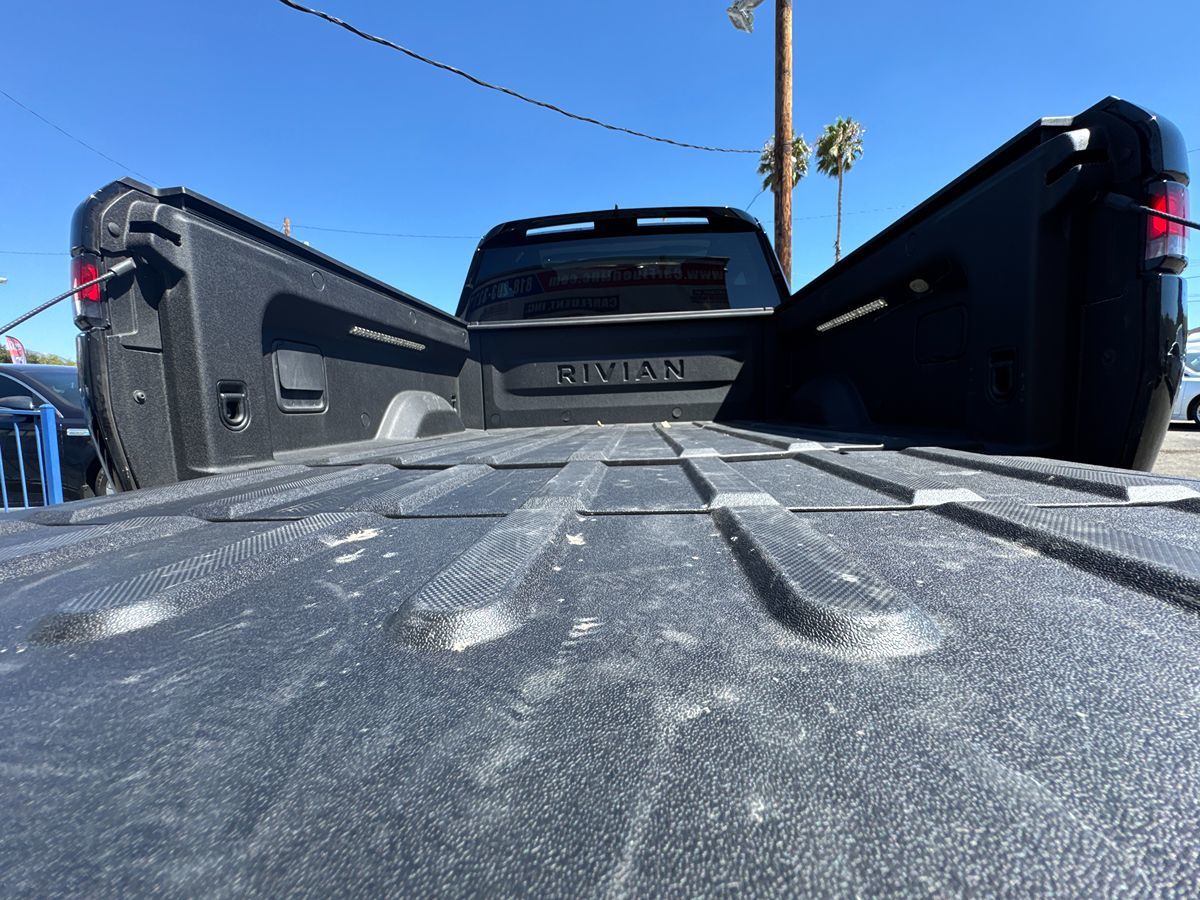 2023 Rivian R1T Adventure photo 11