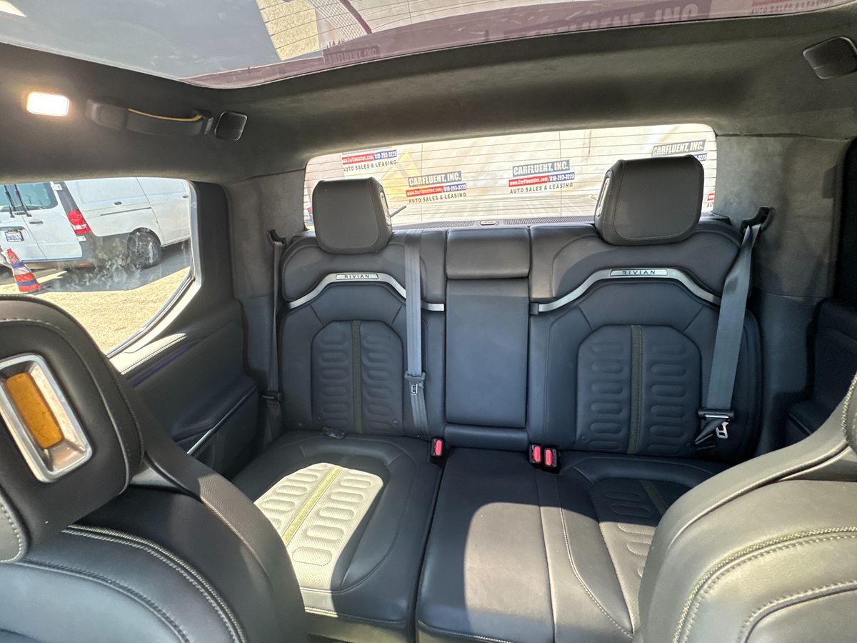 2023 Rivian R1T Adventure photo 16