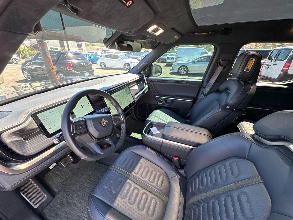 2023 Rivian R1T Adventure photo 17