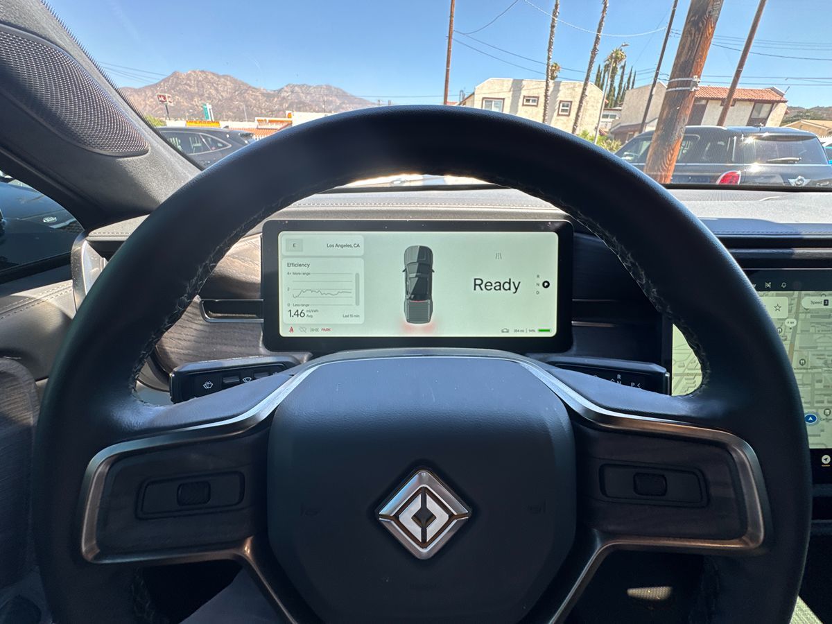 2023 Rivian R1T Adventure photo 21