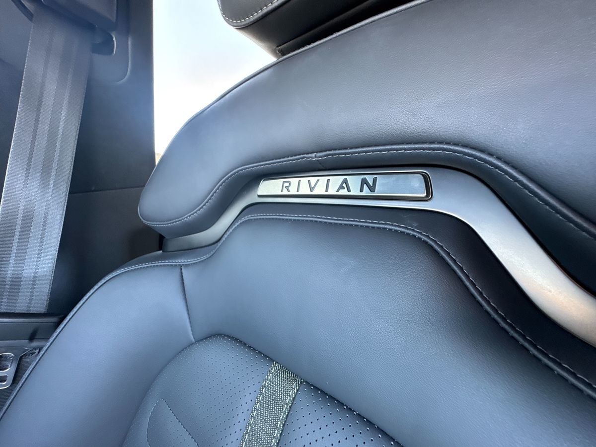 2023 Rivian R1T Adventure photo 48