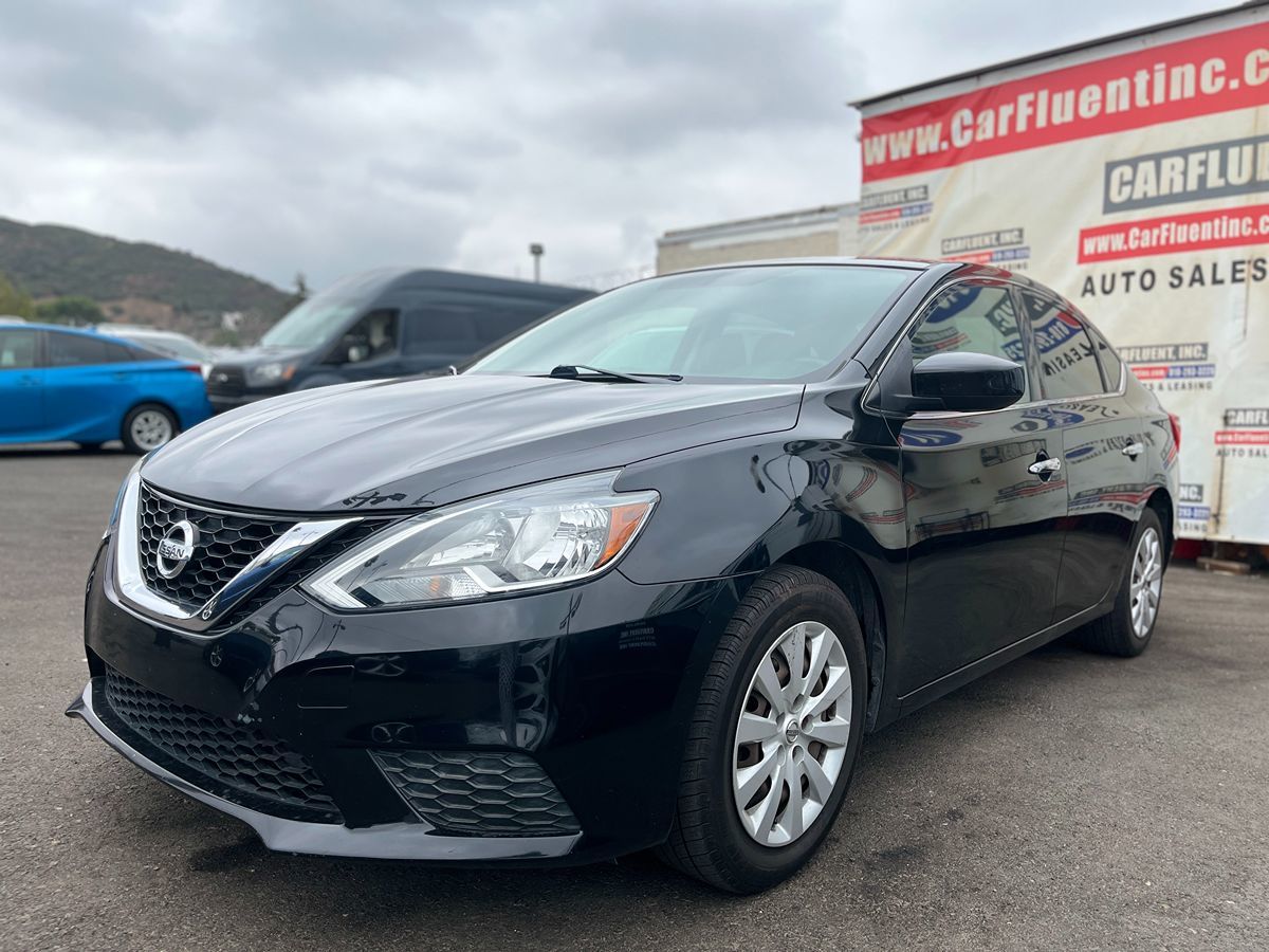 2017 Nissan Sentra SV photo 3