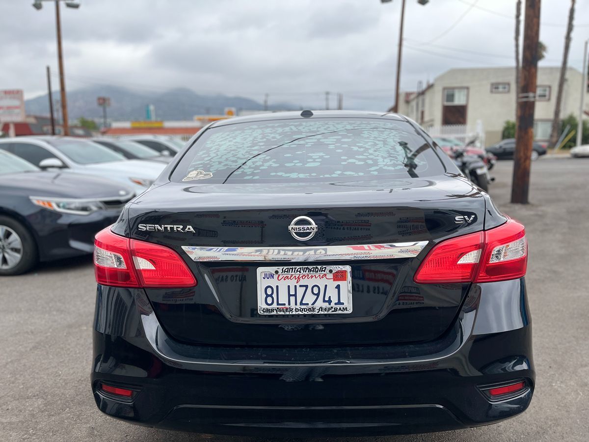 2017 Nissan Sentra SV photo 4
