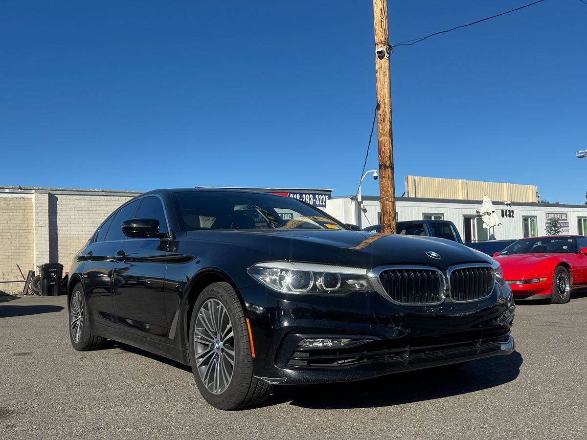 2018 BMW 5 Series 530e iPerformance Sedan's photo
