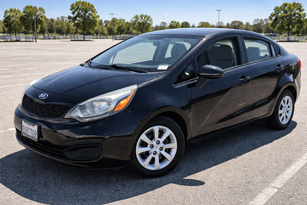 2014 Kia Rio LX AT's photo